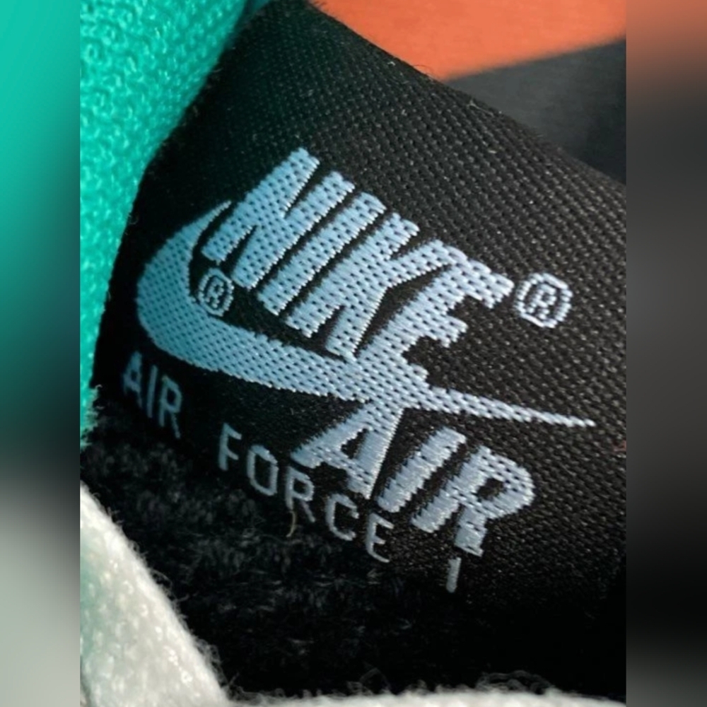Nike Air Force 1 Low Peace and Unity - Men's Size 8 Like New MSRP $250 - Picture 12 of 16